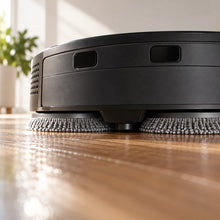 Närbild på Movmt robotdammsugarens dubbla moppar